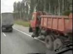 Ein russischer LKW fährt immer