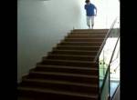 Gekonnt die Treppe runter